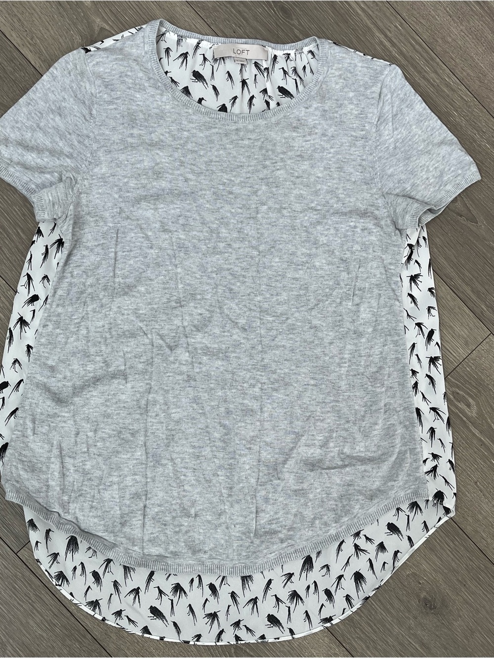 LOFT Gray Short Sleeve Layered-Back Top with Black Bird Print
